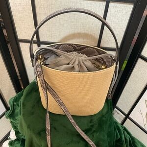 Elegant Tan Crossbody Bag